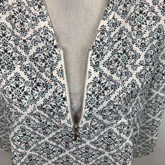 Maurices Mixed Print Blouse Button Tab Sleeve L - Picture 10 of 11